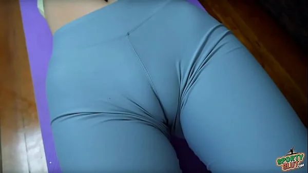 Bubble Butt Sexy Cameltoe In Tight Yoga Pants Hot Latina Babe!