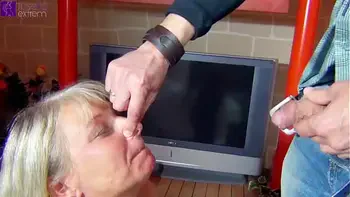 10 men pissed me in my mouth! Extreme male piss drinking!