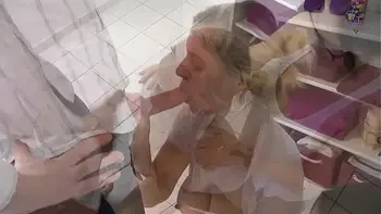 Mom's horny life - Feeling free for pee