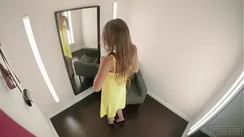 FITTING-ROOM - Quando Melena Maria indossa le stockings vuole scoparsi la figa