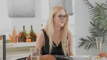 Thanksgiving Sinneras Threesome - Alexis Fawx, Codi Vore / Brazzers  / stream full from www.zzfull.com/capad