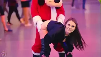 Richh Des Official Gets Fucked by Gibby The Clown After Leaving Her Boyfriend Downstairs In The Lobby