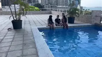 Amateur swinger foursume after pool