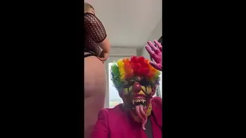 Every Legend Had A Favorite Suit : Gibby Chapter 4  The Pink Clownstress 