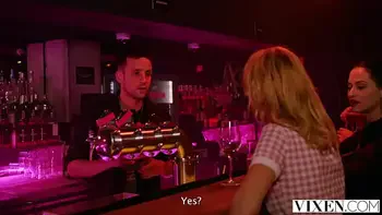 VIXEN Frenemies Kelly & Apolonia have intense threesome