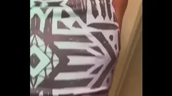 Me la COJO de Rápido en el Baño, La Acabo de CONOCER en una FIESTA y me la COJO en el BAÑO.