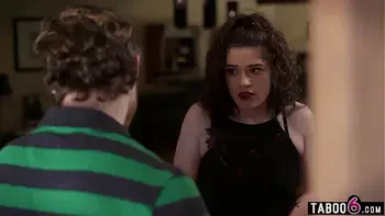 Stalker followed big ass latina MILF Victoria Voxxx to another state