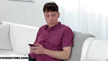 Fucker Time - Cunning Stepson Swindles Hot Sex with Busty MILF Stepmom Ryan Keely