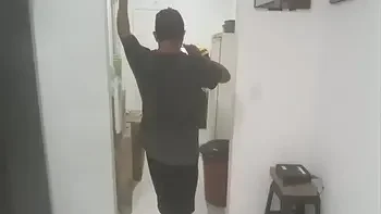 Fabinho Costha  mykng off