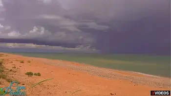 Stranger cum in my pussy on the beach