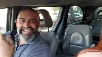 Fiz ménage na festa nudista na casa de swing