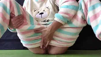 teen in pajama small tits hard masturbate pussy and squirting orgasm