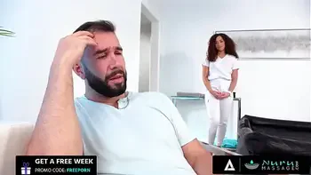 NURU MASSAGE - Sexy Masseuse Deals Some Pain Problems With A Nice NURU Fuck SPANISH SUBTITLES
