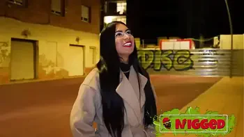 Lara Rey claims to be a HARDCORE QUEEN: But we will judge that!