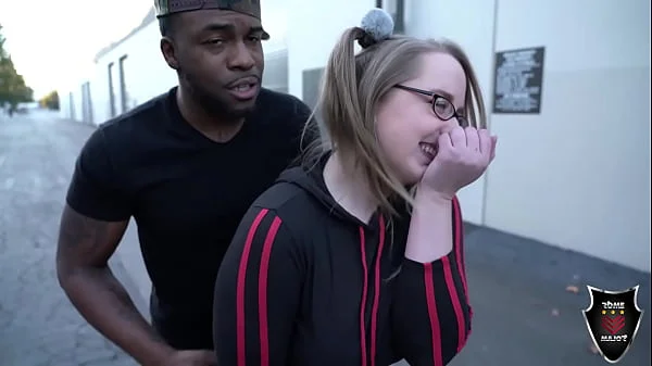 Andi Ray Sucks Rome Major's Ass & Cock Behind A Back Alley Dumpster!