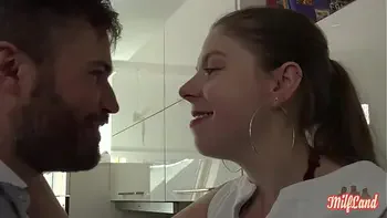 Alice, milf gourmande avec une libido débordante Part 2