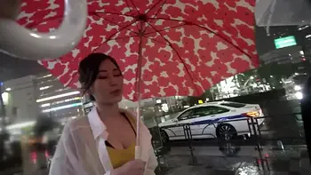 このビジュアルでこのエロさ、反則級！！マネキンのようなギャル！！完璧な美貌と水着が映える見事なクビレの極上ボディ！！Part1