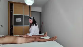 I Jerk off in Front of the Cleaning Lady at the Hotel