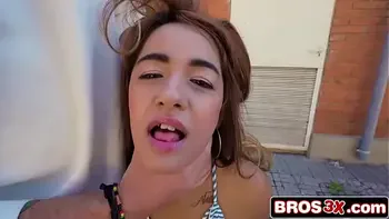Pocket-Sized Latina Spinner Fucked Deep In Public