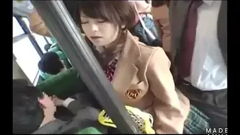 Who is she?, quien es ella?