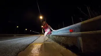 1000 km trip with Julia North and all her Pissings and Suqirtings