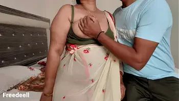 Rs.500 wali Indian Stepmom