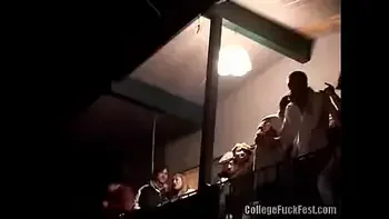 fiesta universitaria chica b.