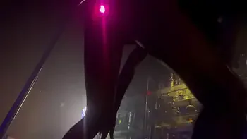 Estava de plug anal que pisca nas Glory hole