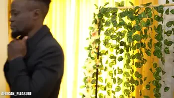 je baise toutes les copines de ma femme