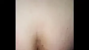 Esas nalgas rebotan que rico me gusta chuparla toda y que me de bien rico