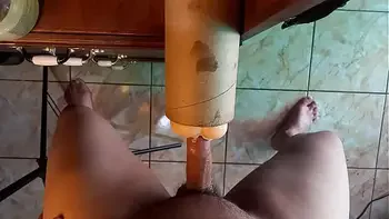 Follando vagina de goma hasta correrme