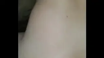 Le llego el periodo pero ella quería coger