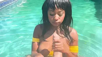 Ivy Sherwood sex at the pool