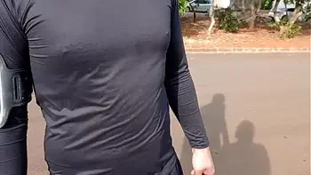 Putinha fez um boquete de graça em mim no meio da rua ,não pude resistir e depois me ferrei porque minha esposa descobriu por causa deste vídeo que deixei ela gravar