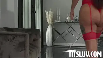 Busty Ashlyn Peaks Gets Handled And Fulfilled Ashlyn Peaks, Big Tre