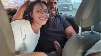 Débora Andrade sendo fodida na praia no Uber em casa