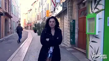 Sabrina et Marie ont une passion pour la baise lesbienne