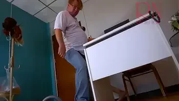 The boss fucks the kinky, depraved secretary in the mouth. Naked secretary in an apron. ENF