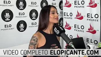 LILACK INTERCAMBIA LA TANGA CON ELO PODCAST EN EL CUARTO PICANTE