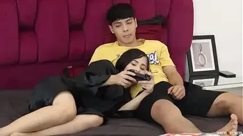 MY STEP SISTER STAYS IN MY ROOM AND SUCKS MY COCK