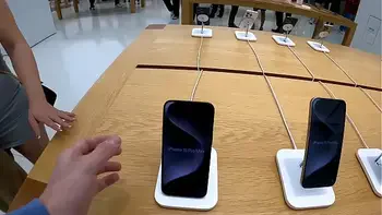 pov: vlogging with a sexy taiwanese model (326n.h)