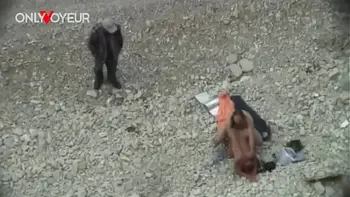 Beach Voyeur. Summer vacation on the sea shore going pretty well!