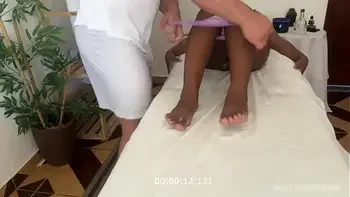 CAIU NA NET novinha casada fudeu com massagista