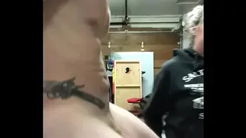 Fucking my thick hairdresser, mase619 gives a tip!