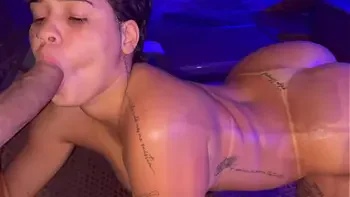 NOVINHA MUITO ATRAENTE RABUDA SENDO FODIDA ATE O TALO COM O PAUZUDO FELIPE