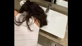 Sex in the bathroom at college party