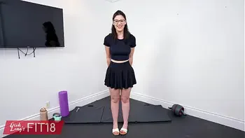 Ellie Nova - Casting And Creampie Tall Busty Newcomer With Glasses - 60FPS