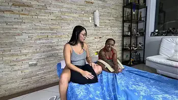 Na cama com Maya com Anazinha Do Mau