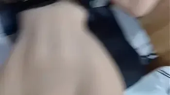 Llene de mucha leche a la esposa del patron cuando vino a culiar