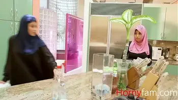 Muslim babe fucks her white stepdaddy-Ella knox